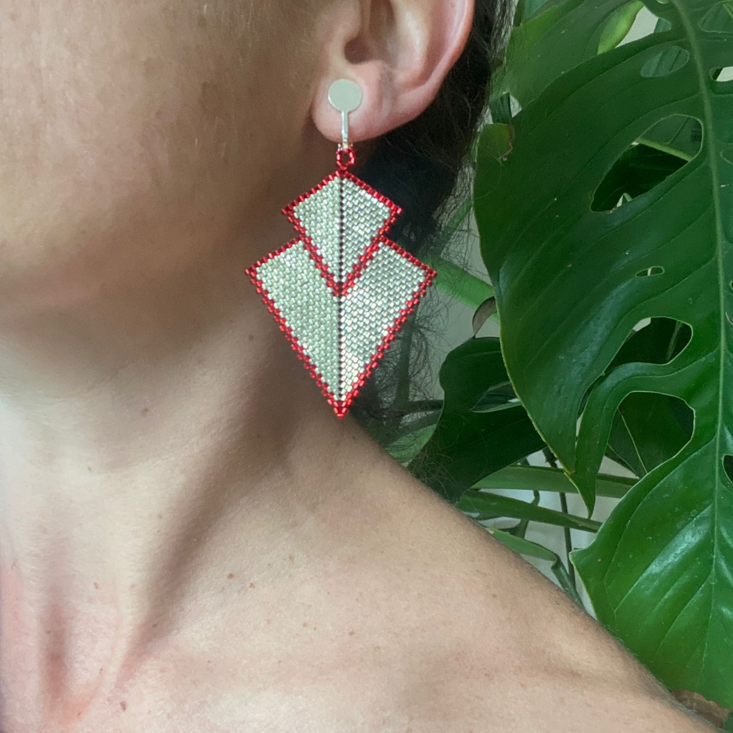 Aretes Atik Dorado y Azul o Plateado y Rojo