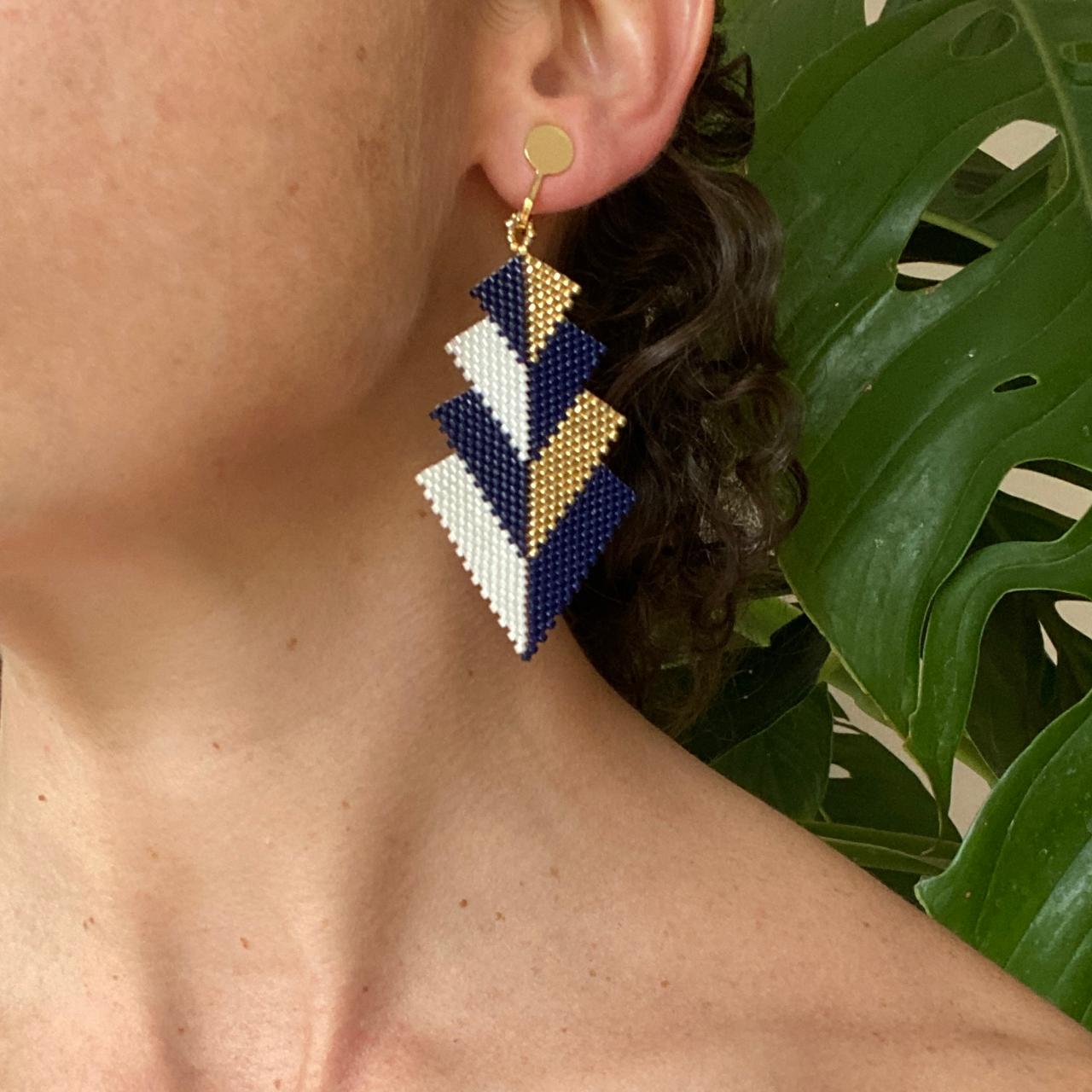 Aretes Rigel Azul Marino y Blanco - Asimétrico