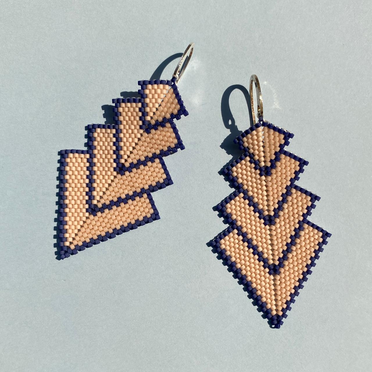 Aretes Rigel Rosa Claro y Azul - Las Coloradas