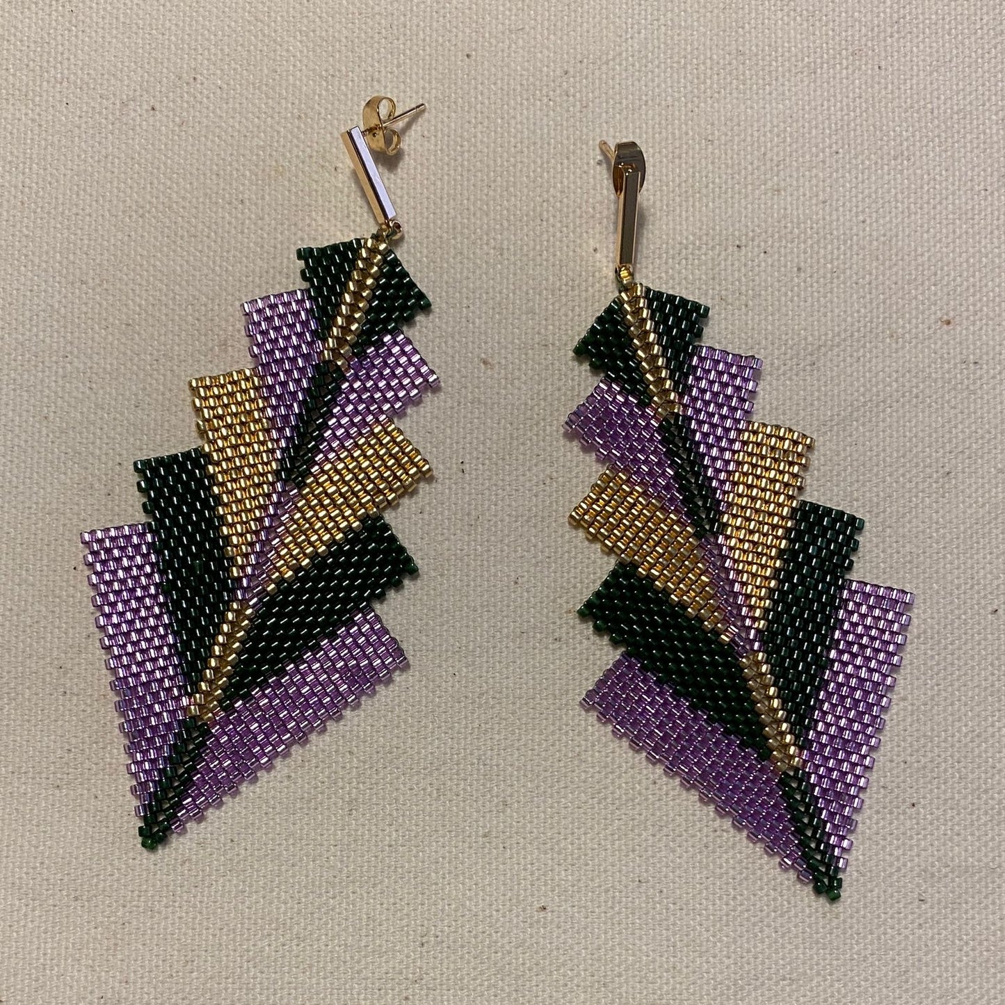 Aretes Capella Morado y Verde Olivo