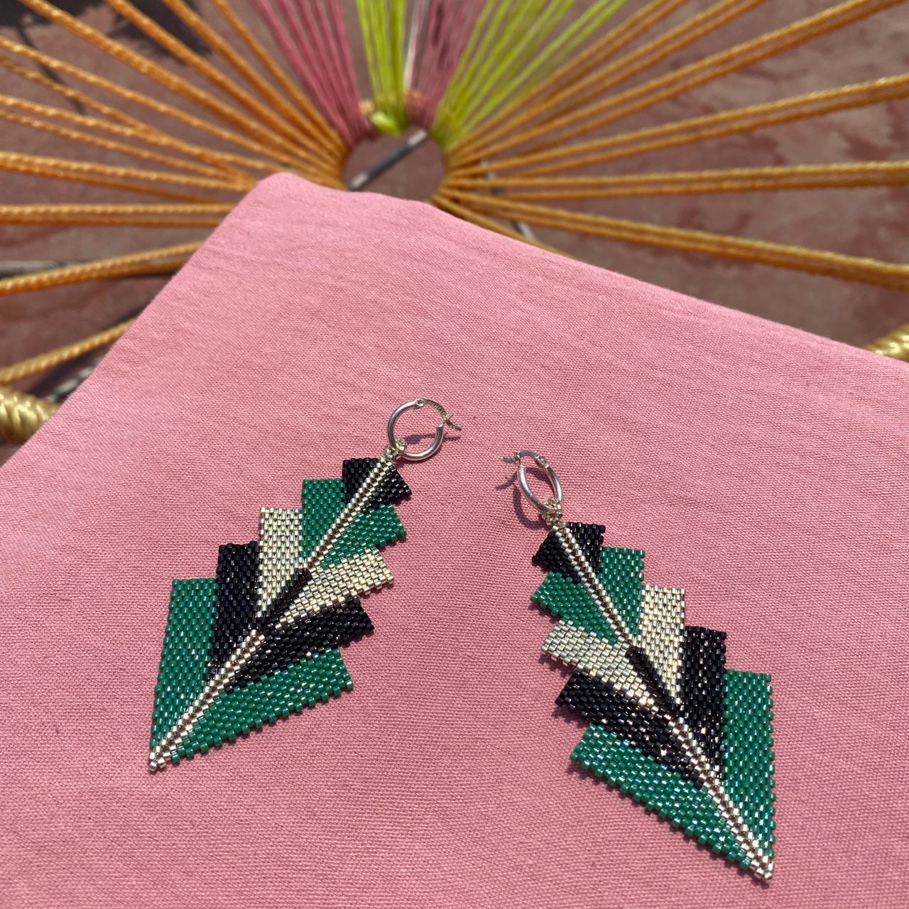 Aretes Capella Verde Esmeralda y Negro