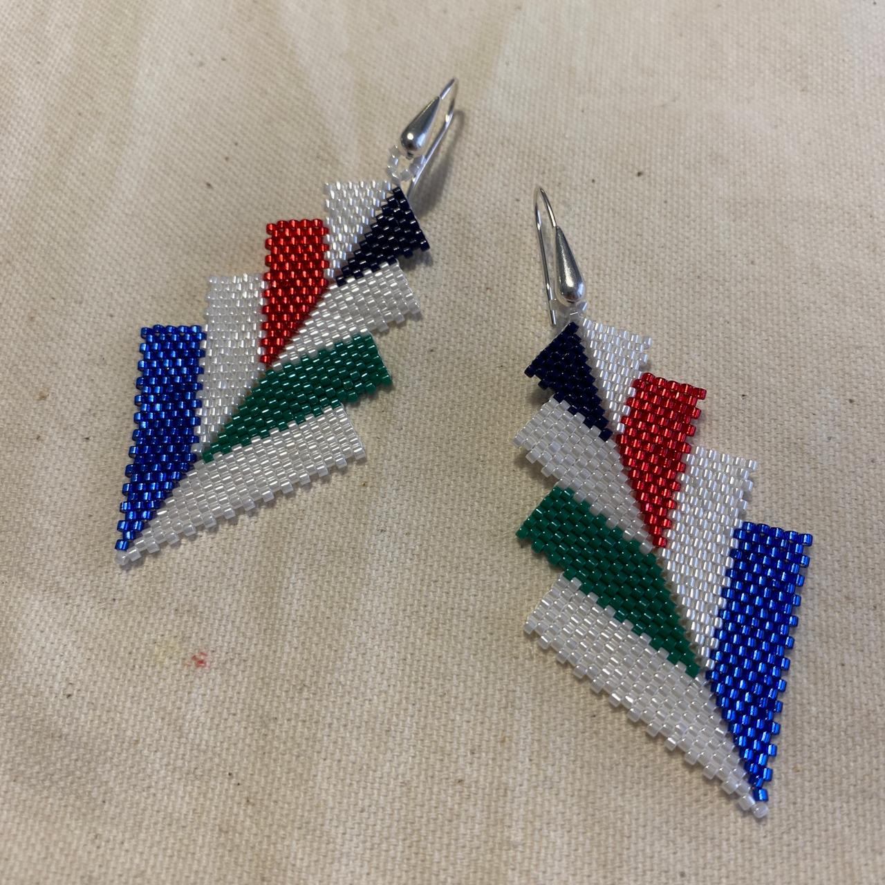 Aretes Rigel Blanco y Colores