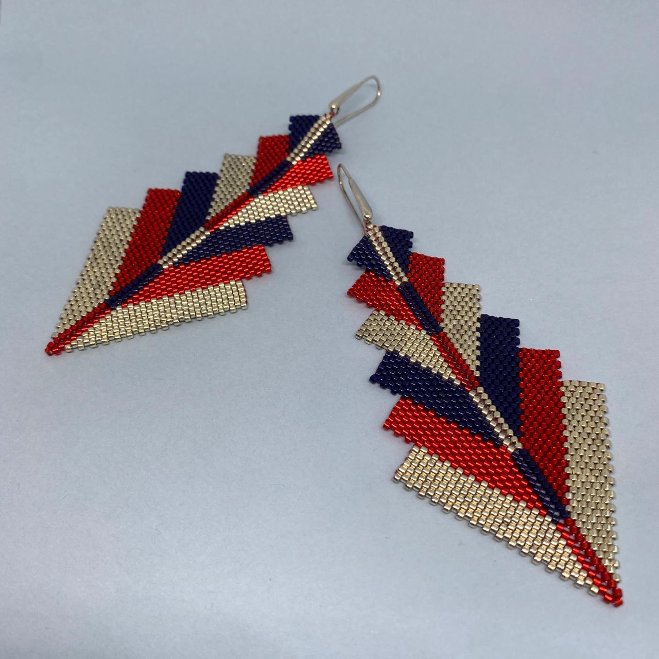 Aretes Prabhas Rojo y Azul Marino