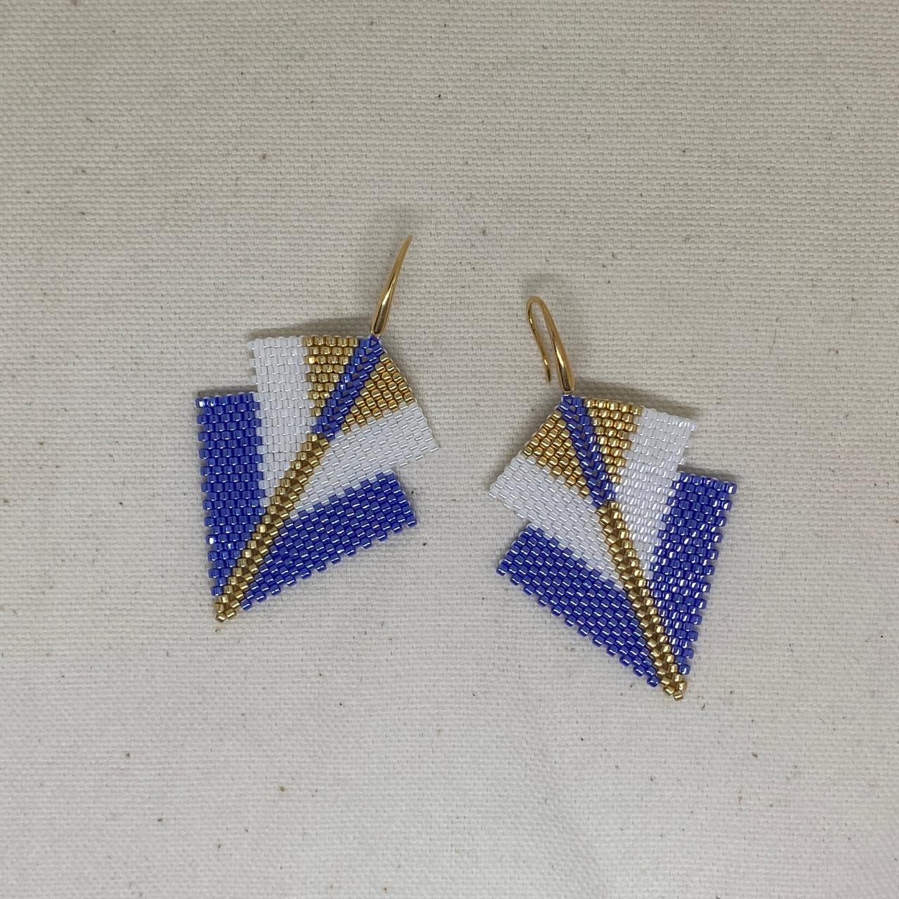 Aretes Centauri Morado y Blanco