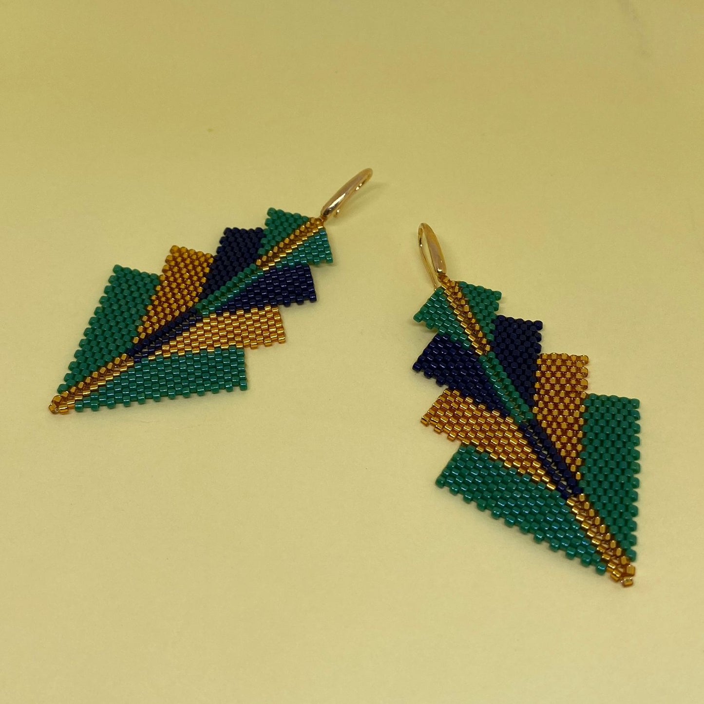 Aretes Rigel Verde Esmeralda y Azul Marino