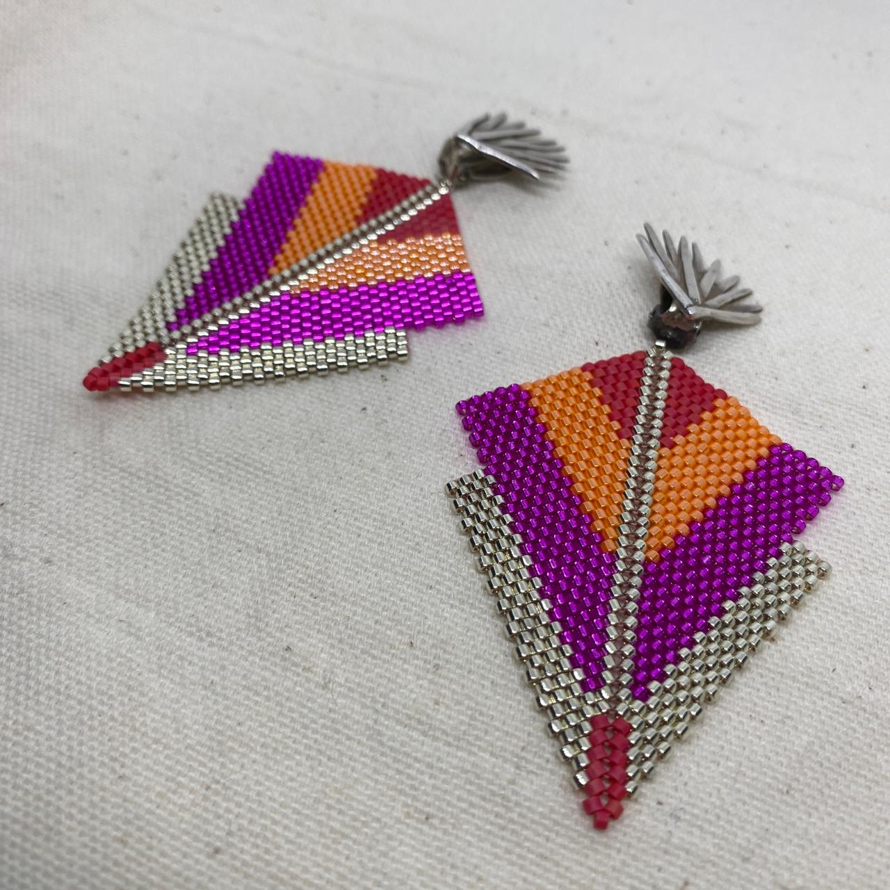 Aretes Canopo Rosa y Naranja con Broches Magueyes