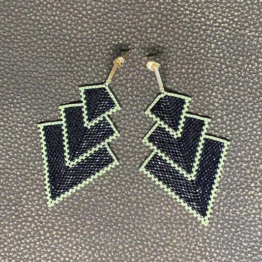 Aretes Danika Negro y Verde Claro