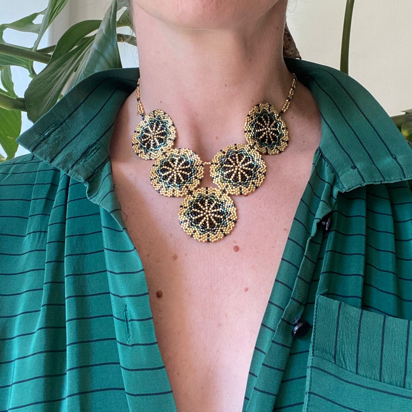 Collar Cempasúchitl Verde y Negro