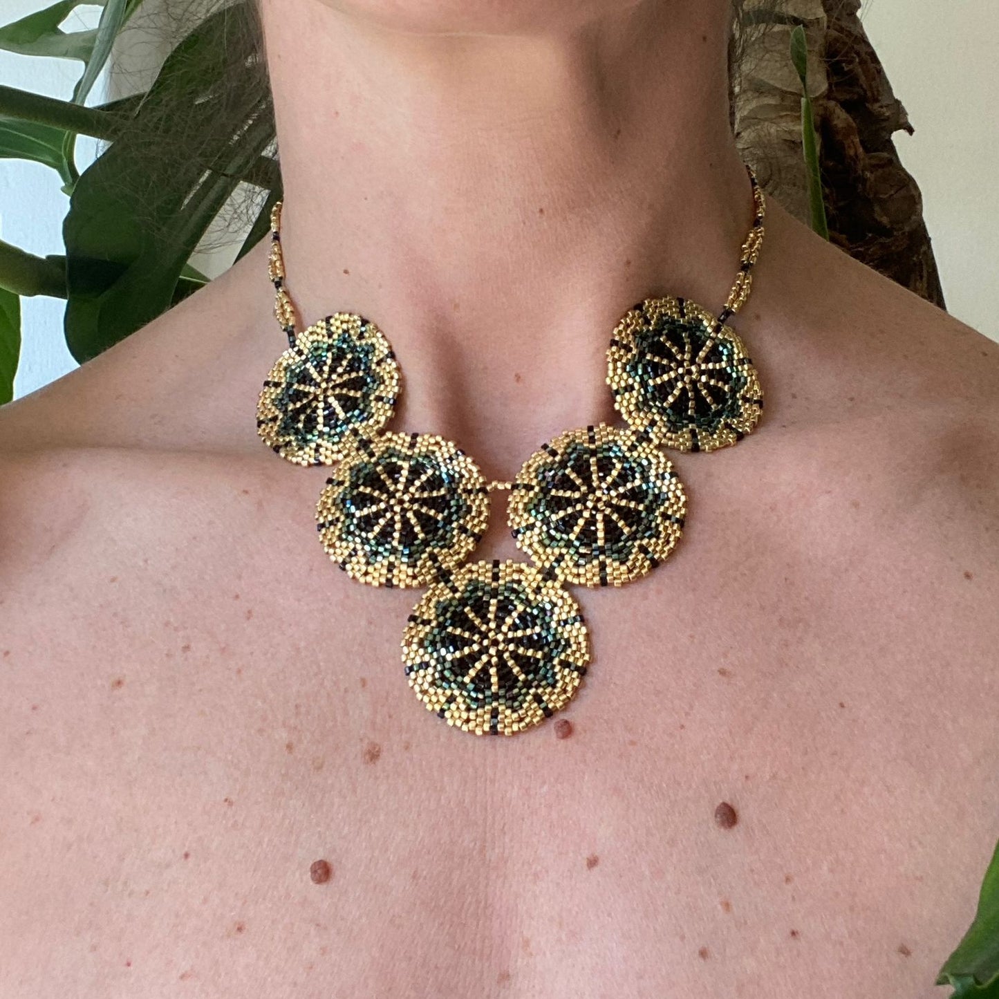 Collar Cempasúchitl Verde y Negro