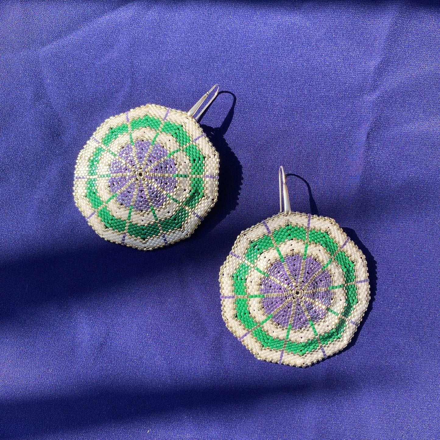 Aretes Titán Blanco
