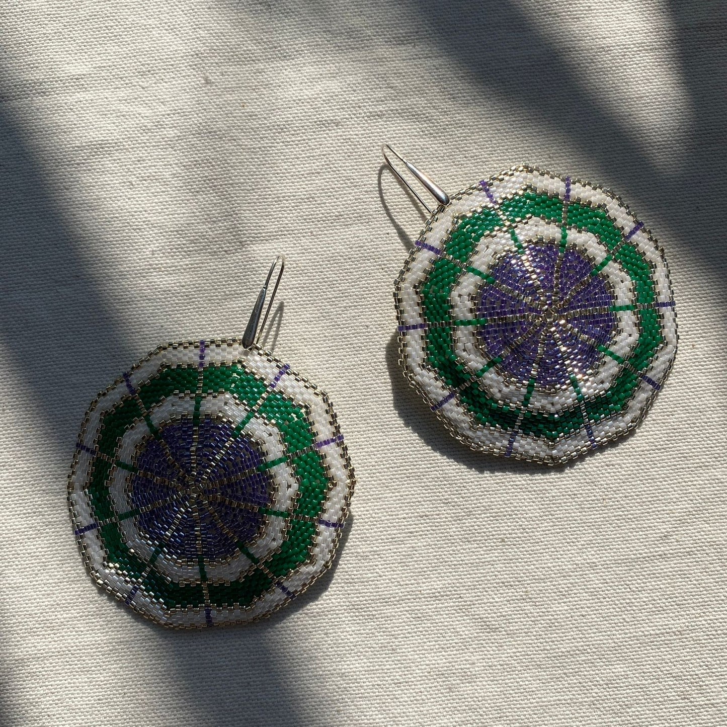 Aretes Titán Blanco
