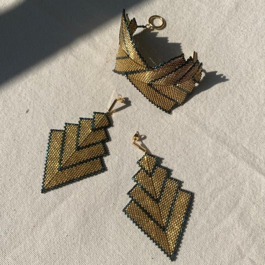 Conjunto Aretes y Pulsera Vega Dorado y Verde
