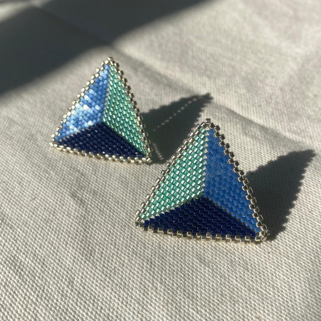Aretes Triángulos con Borde Azules, Verde Agua y Plateado