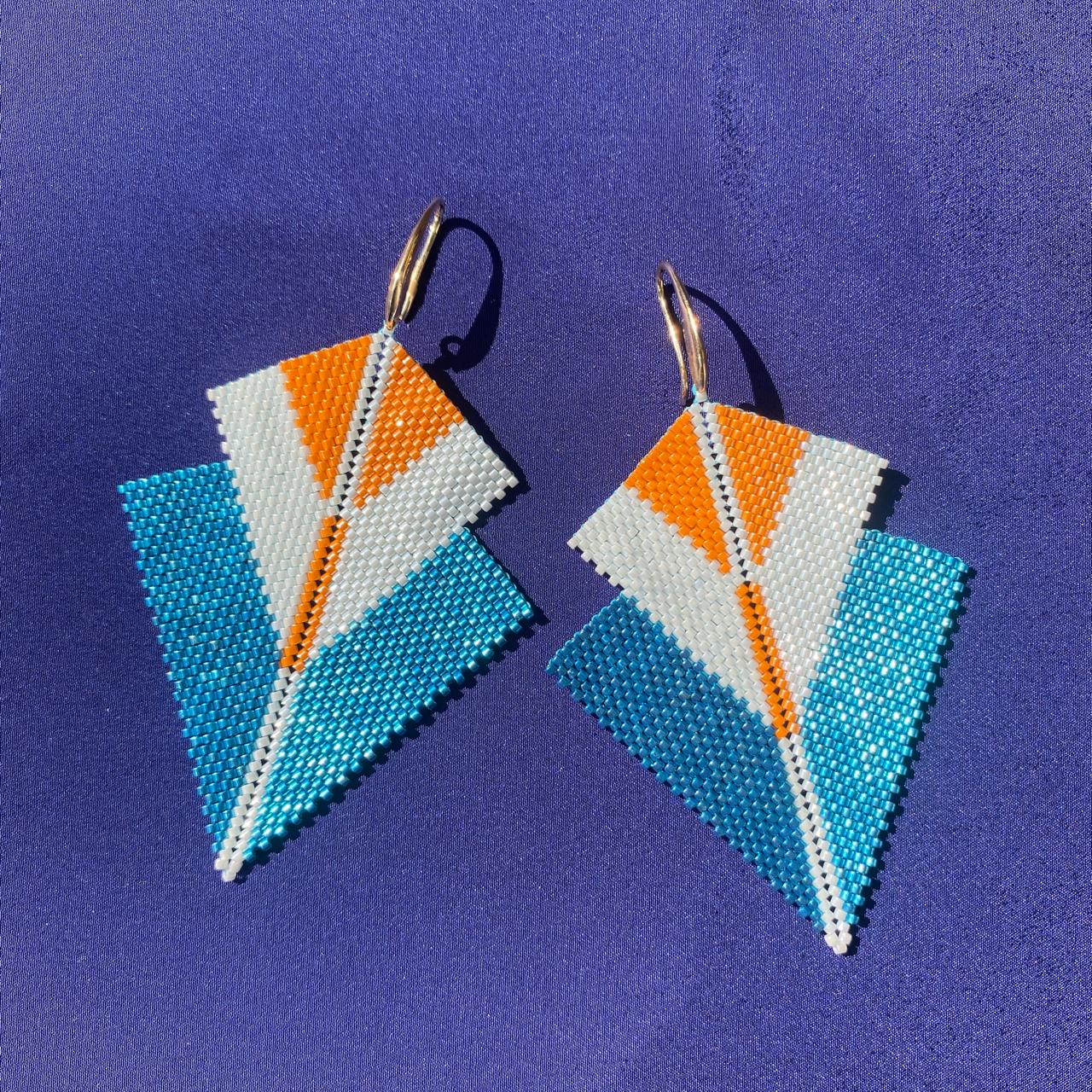 Aretes Sirius Azul Eléctrico