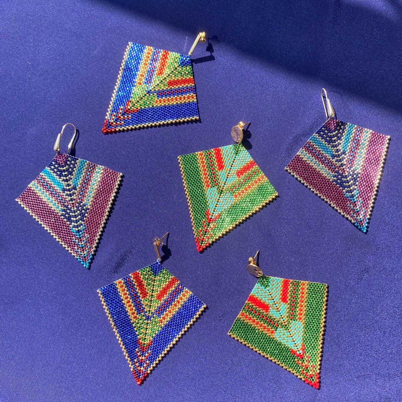 Aretes Penacho Morado