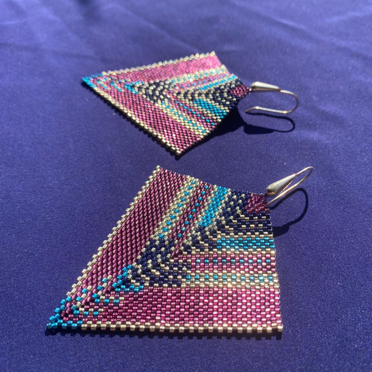Aretes Penacho Morado