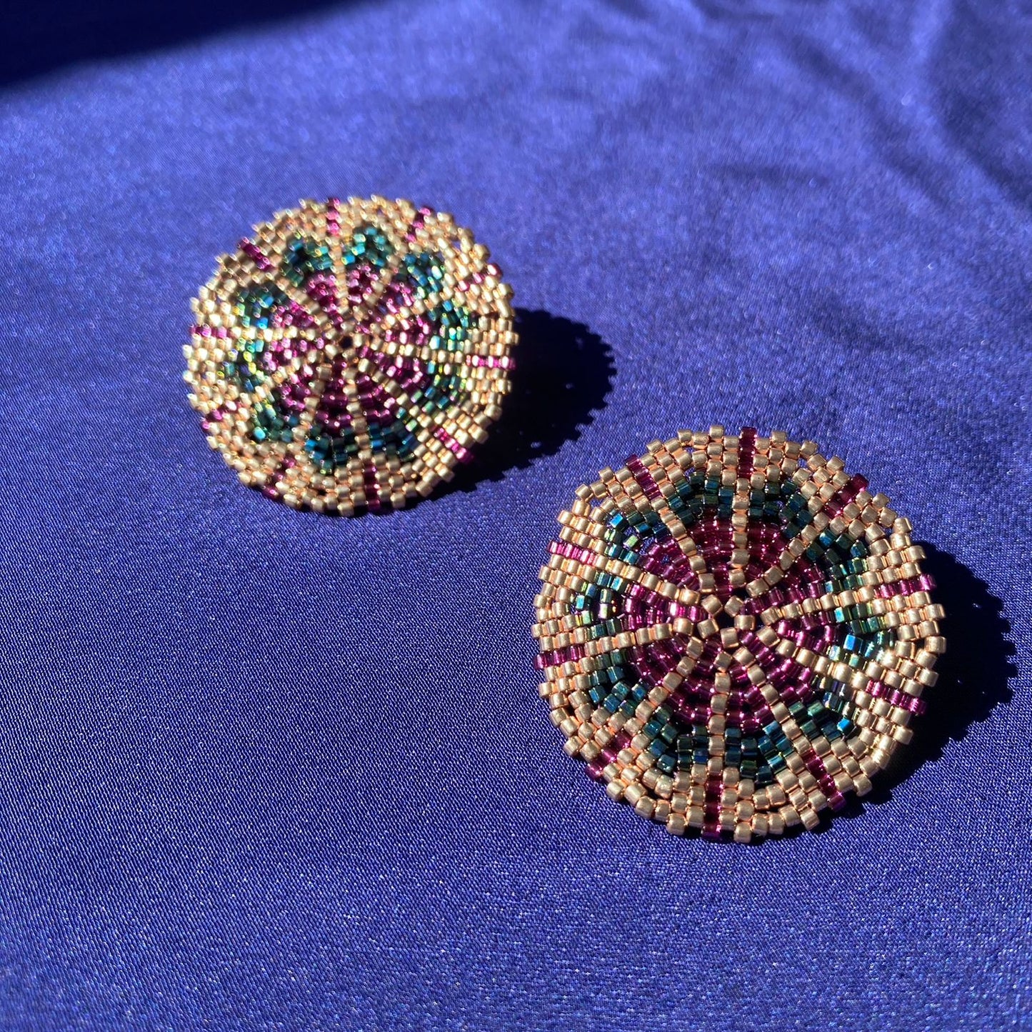 Aretes Juno Verde, Morado y Dorado