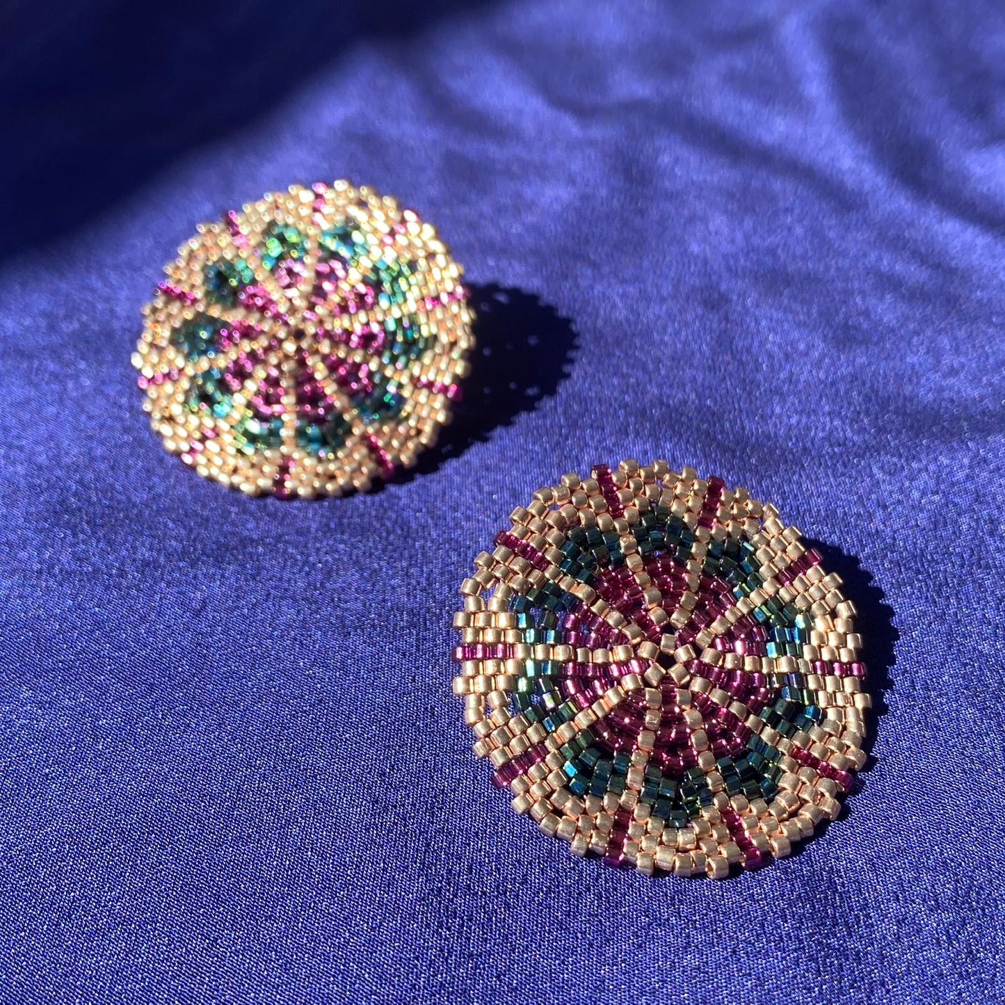 Aretes Juno Verde, Morado y Dorado