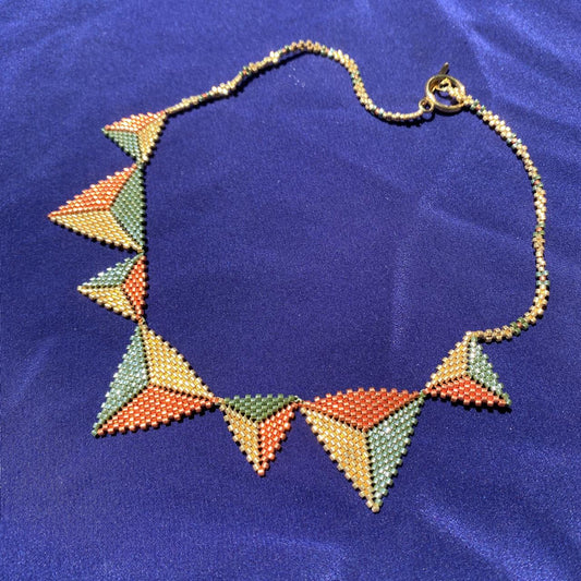 Collar Altaïr Dorado, Cobre y Verde Claro