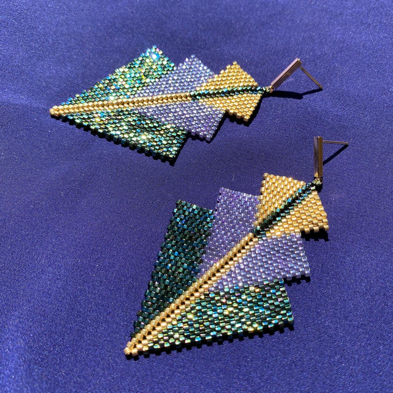 Aretes Danika Verde Facetas y Morado