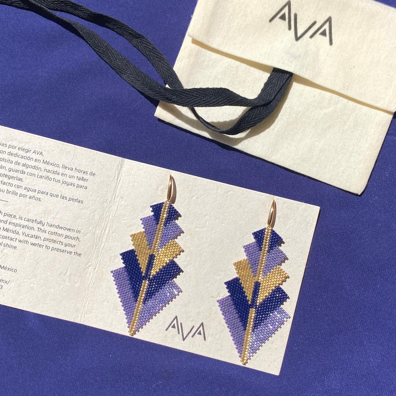 Aretes Capella Morado y Azul Marino