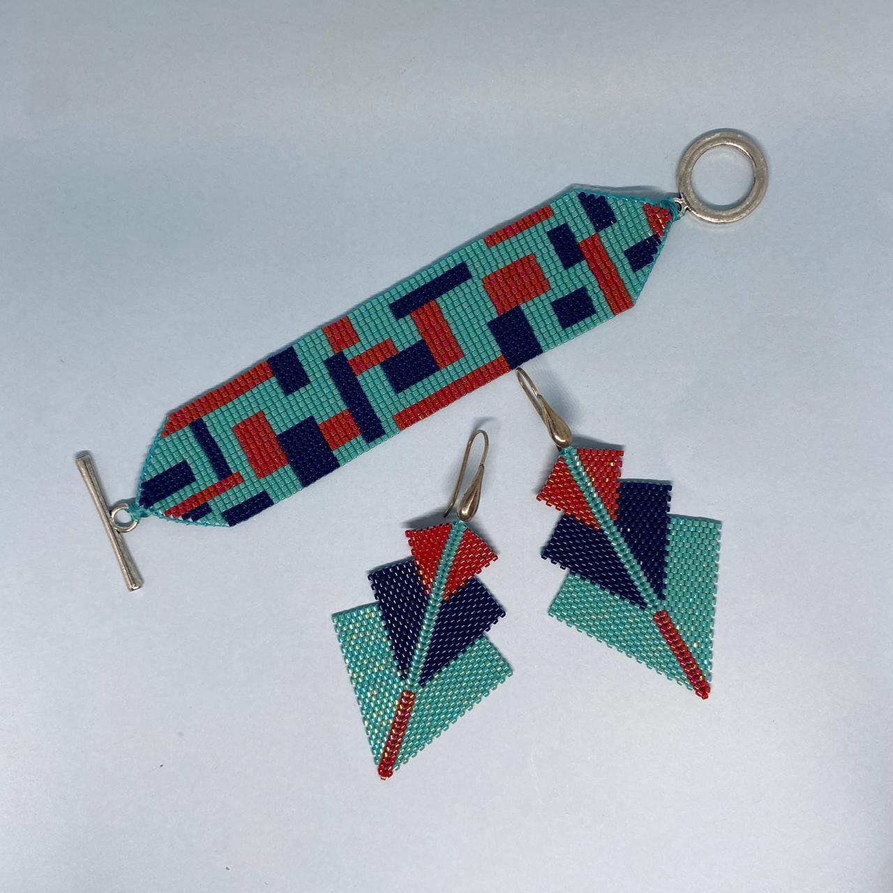 Conjunto Aretes Danika y Pulsera Azul Turquesa, Azul Marino y Rojo