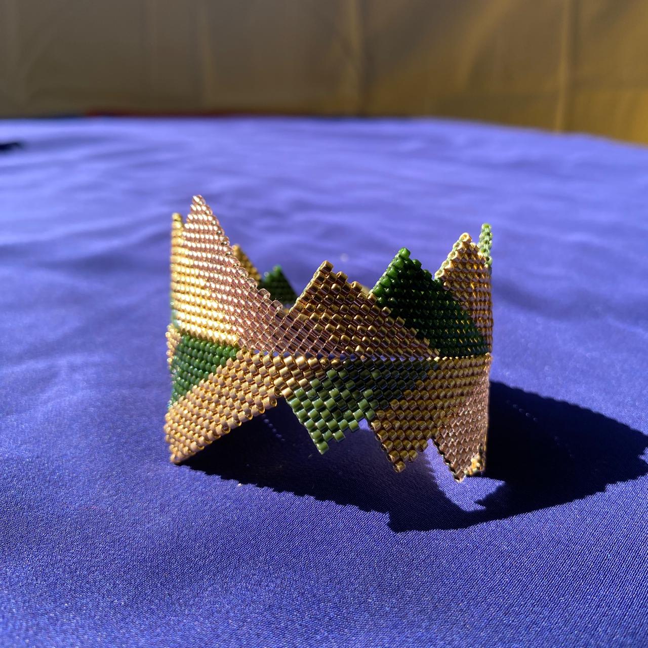 Brazalete Capella Verde Claro, Cobre y Dorado - Asimétrico