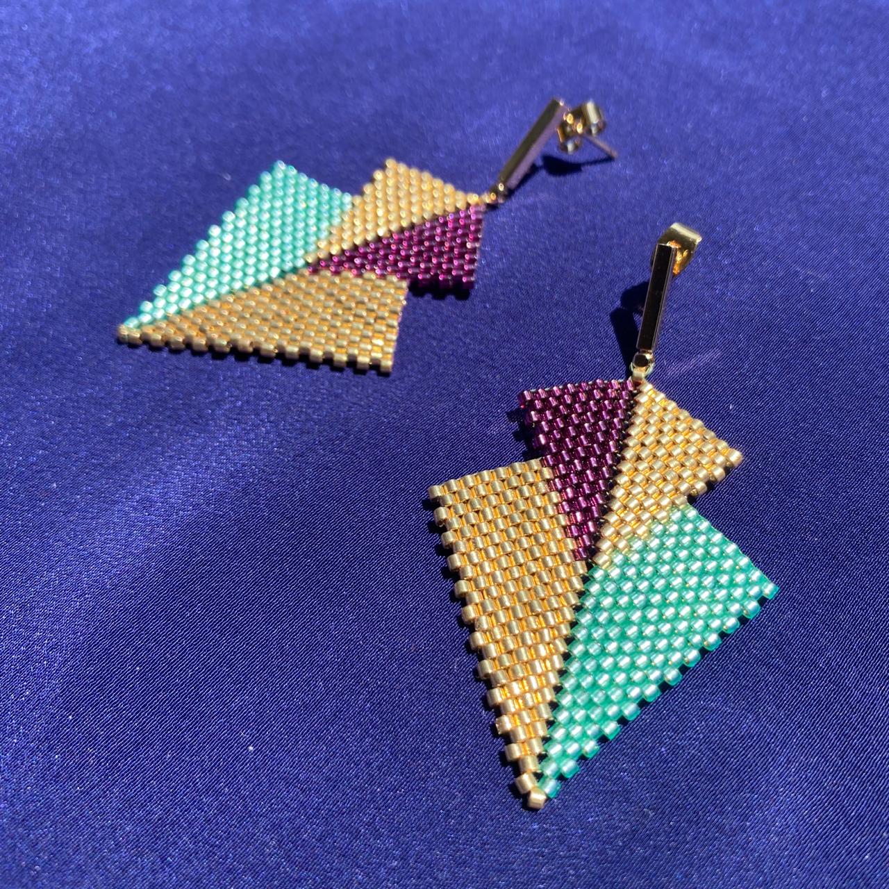 Aretes Mini Atik Verde Agua y Morado - Asimétrico