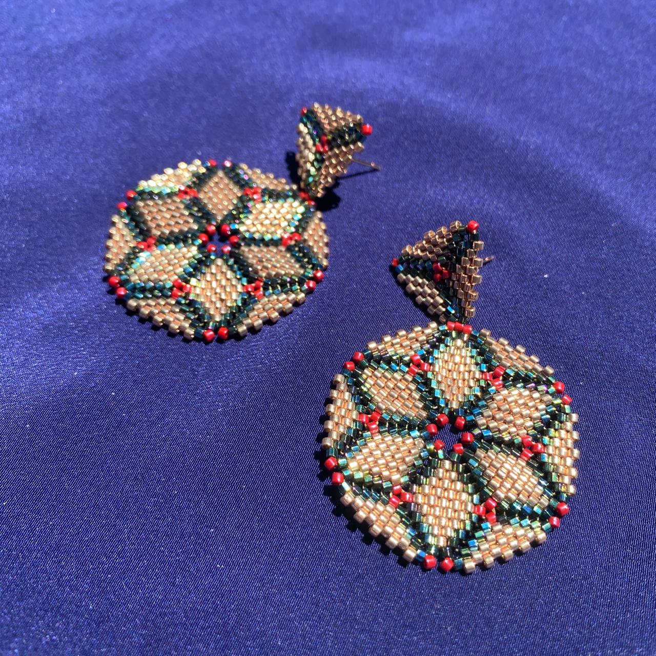 Aretes Altair I Dorado y Verde Facetado